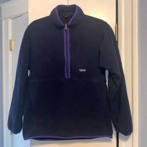 Unisex Patagonia fleece pullover size M